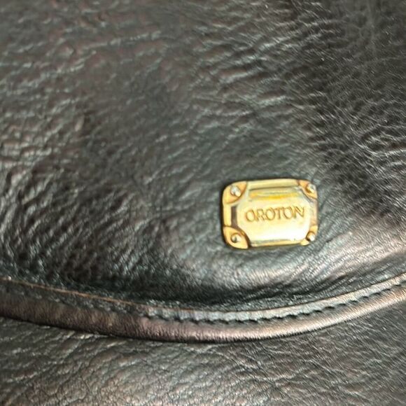 Oroton vintage black leather Crossbody bag - Picture 4 of 8